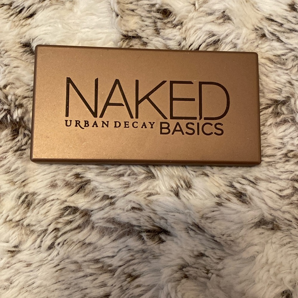 Urban Decay Naked Basics mini palette